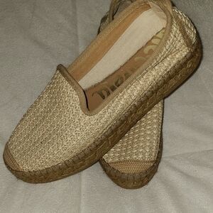 Vidorreta These shoes are produced with top qualityleathers, completely worked